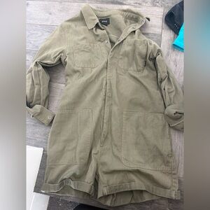 Atwyld Women’s jumper Olive medium